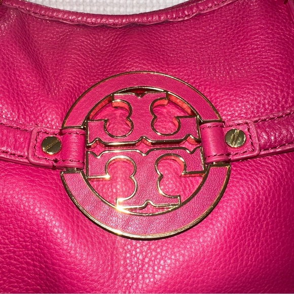Tory Burch Amanda Magenta Pink Pebbled Leather Hobo Shoulder Bag w/Tassel Charm - Picture 8 of 16